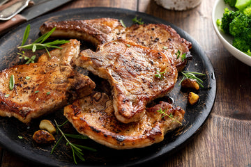 Steakhouse Pork Chops Recipe – Juicy, Flavorful and Easy to Make